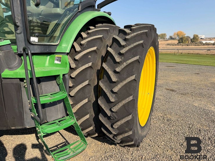 2011-john-deere-8335r-tractor-image-30
