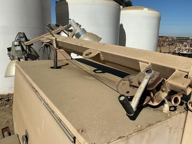 ingersoll-rand-portable-adj.-light-plant,-diesel-image-11