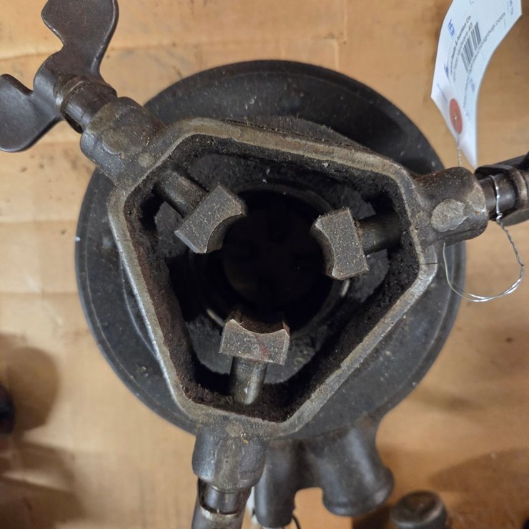#66 • Rigid pipe threader