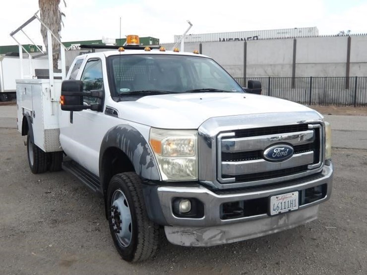 2011-ford-f550-image-2
