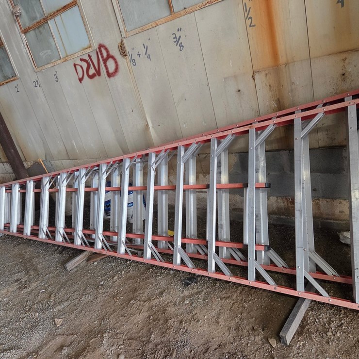 #19 • 16 ft "A" ladder with 16 ft extension