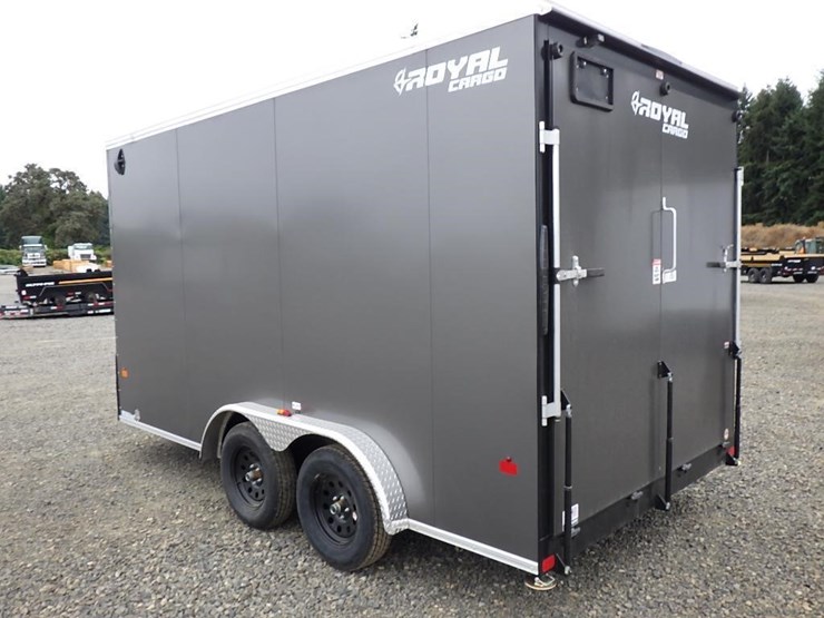 2027-royal-lcht35-7.516v-86-t/a-enclosed-trailer-image-7