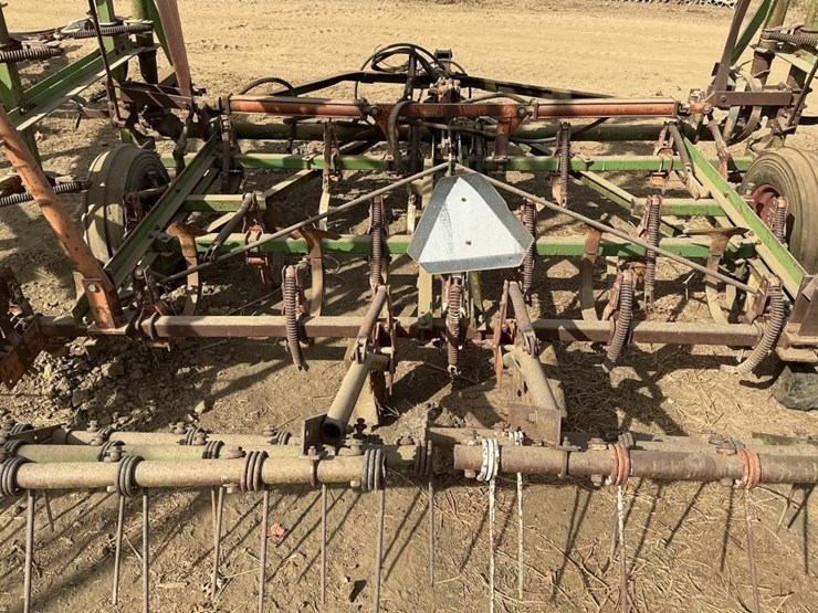 glencoe-32'-fold-up-field-cultivator-image-8