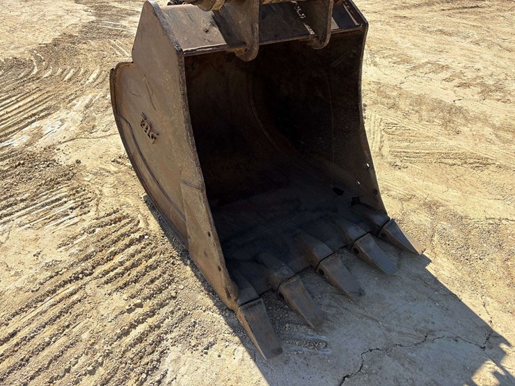 2022-john-deere-200g-excavator-(2,224-hours)-image-21