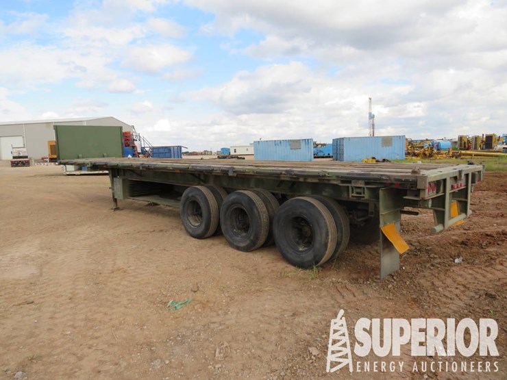 theurer-sfbh-409-af3rt-3-axle-military-flatbed-trailer-image-3