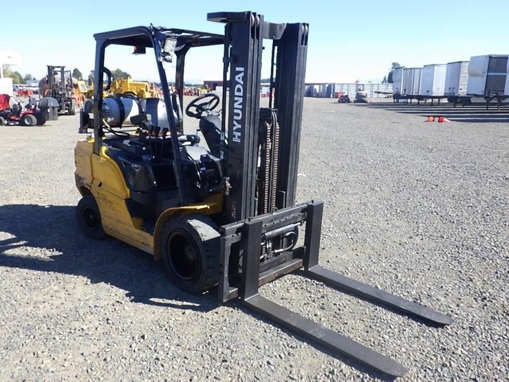 2023-hyundai-30l-9a-forklift-image-7