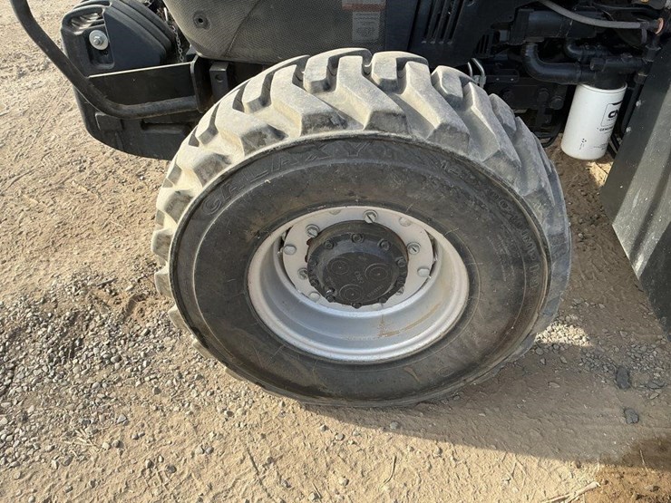 case-ih-120c-tractor,-mfwd,-1-owner-image-18