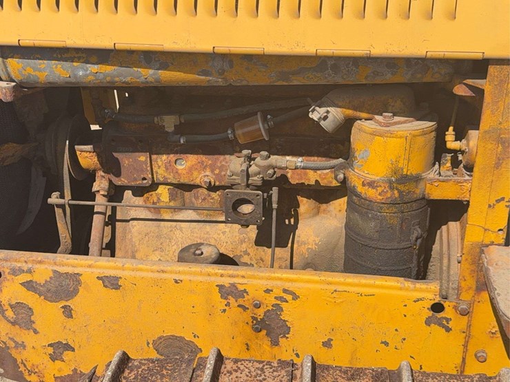 caterpillar-10-image-24