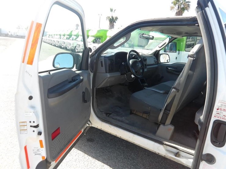 2006-ford-f250-image-14