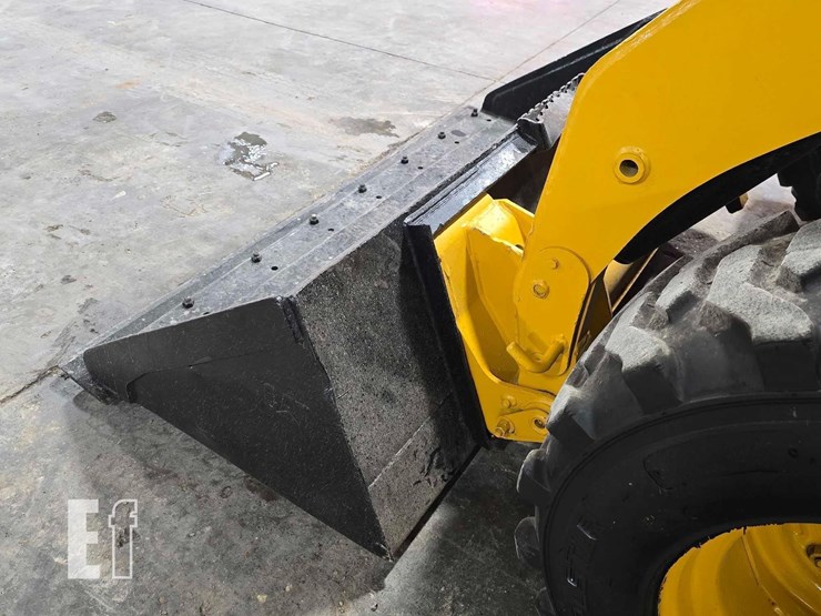 2005-caterpillar-236b-image-6