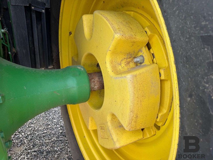 2011-john-deere-8335r-tractor-image-57