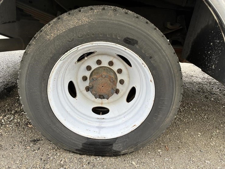 2013-ford-f550-image-5