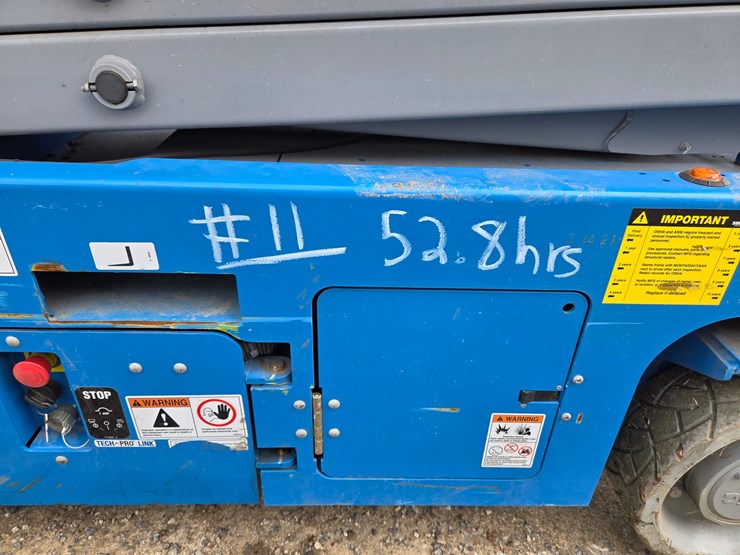 #11-•-genie-g5-3246-scissor-lift-/-52-hours-image-2