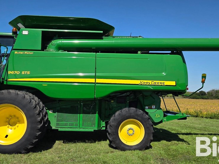 2010-john-deere-9670-sts-combine-image-8