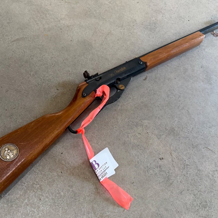 #8331 • Daisy 99 Champion BB Gun