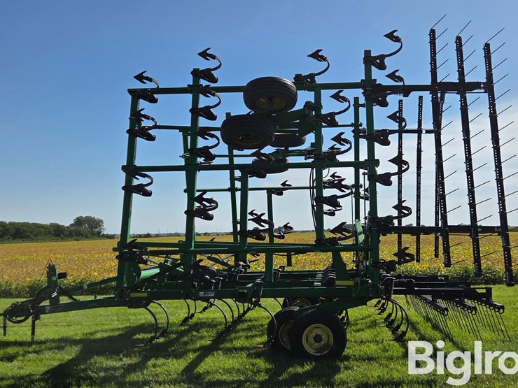 2011-john-deere-2210-field-cultivator-image-8