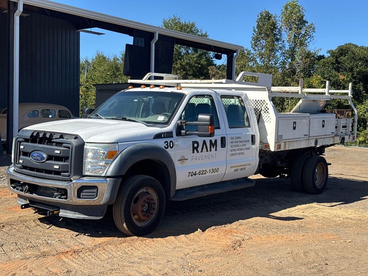 2016-ford-f550-image-1