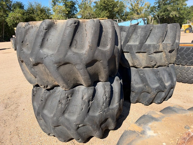#41604-•-(4)-skidder-tires-image-4