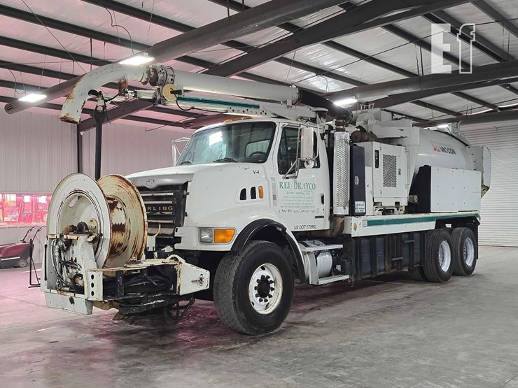 2006-sterling-vac-con-6923-image-1