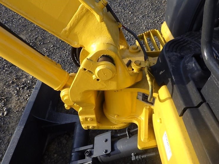 komatsu-pc35mr-1-image-14