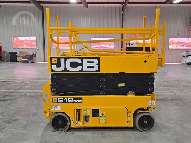 2023-jcb-s1930e-image-6
