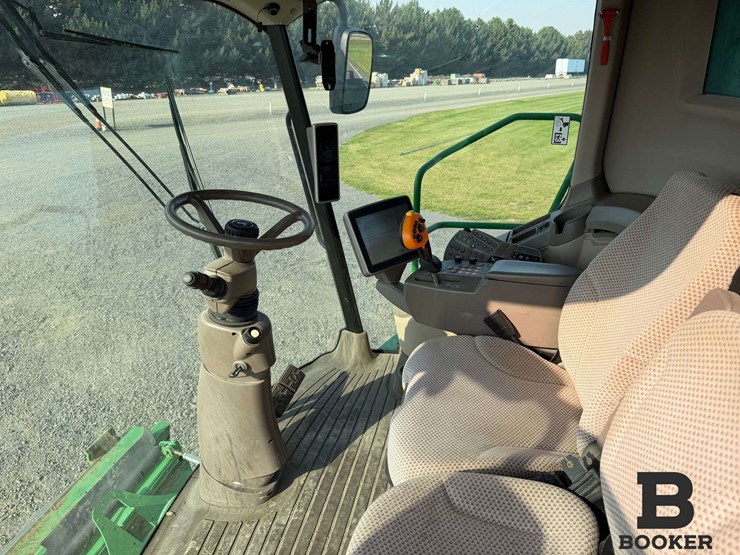 2012-john-deere-s670-combine-image-112