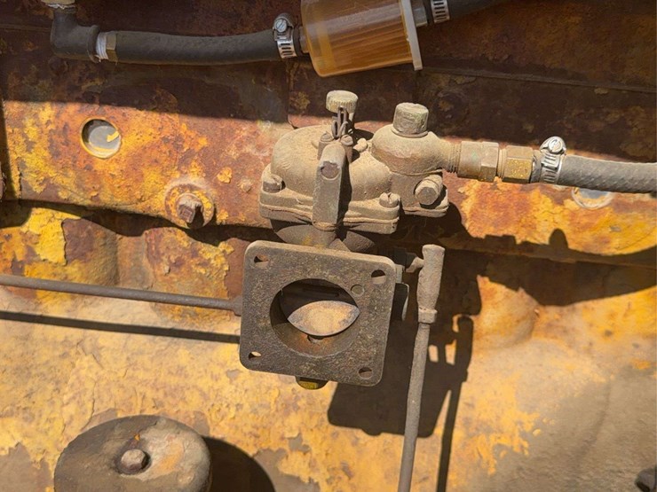 caterpillar-10-image-27