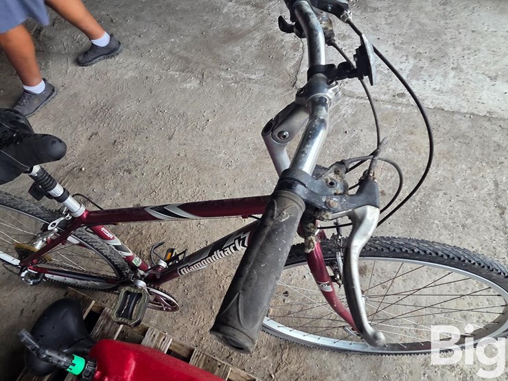 assorted-tools,-bikes,-&-outdoor-equipment-image-10