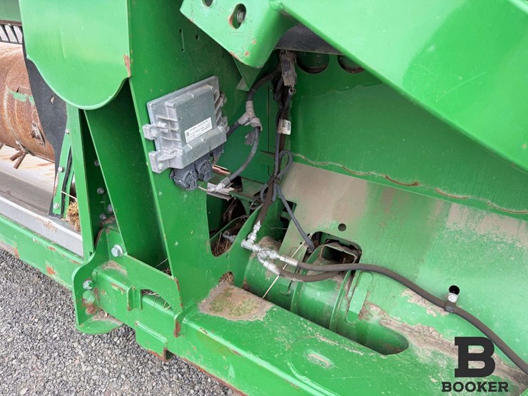 2017-john-deere-635fd-draper-header-image-30