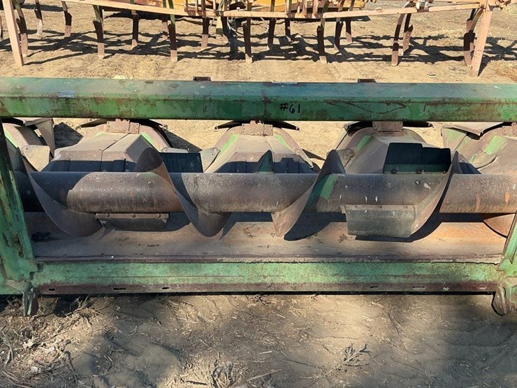 john-deere-843-8-row-corn-header-image-5