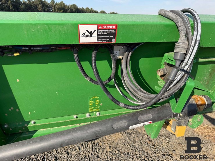 2021-john-deere-635f-header-image-54