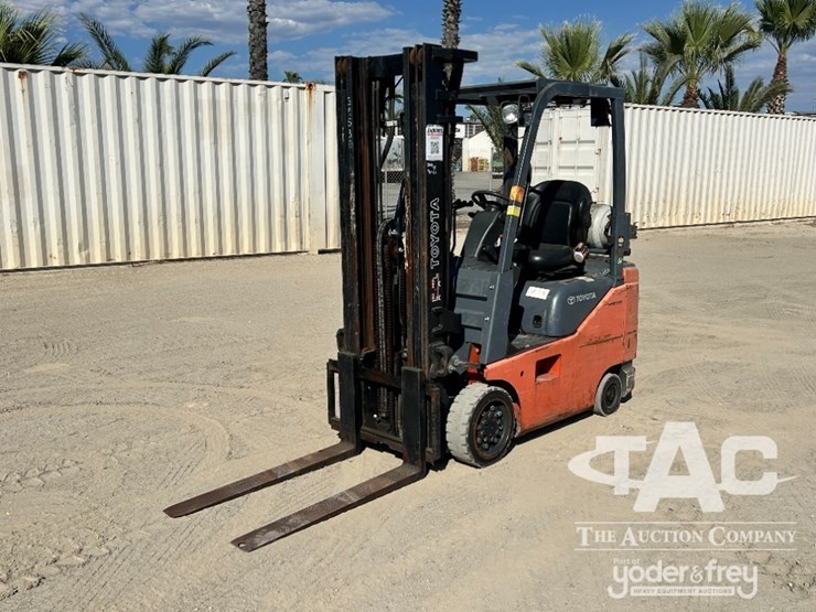 toyota-8fgcu18-forklift,-3,500#,-80'-mast,-3-stage,-189"-lift,-lpg,-canopy,-solid-tires.-image-1