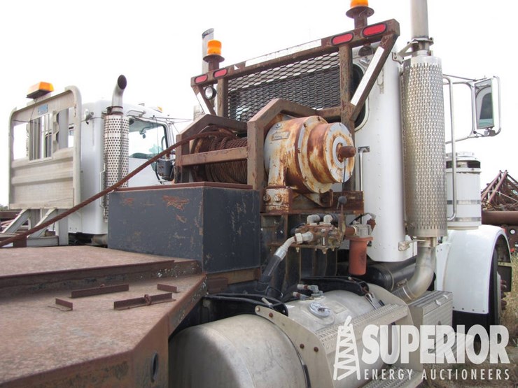 2005-peterbilt-378-t/a-day-cab-road-winch-truck-image-8