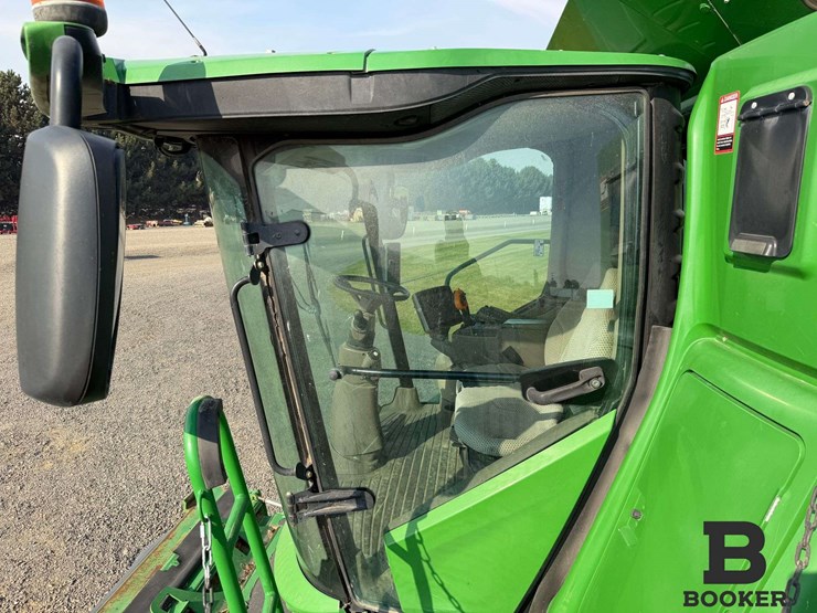 2012-john-deere-s670-combine-image-108