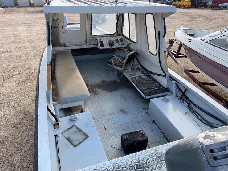 #41634-•-20-ft-welded-aluminum-boat-and-trailer-image-6