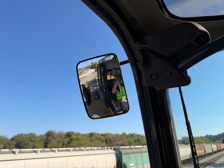#4098-•-2015-john-deere-870g-lc-excavator-image-160