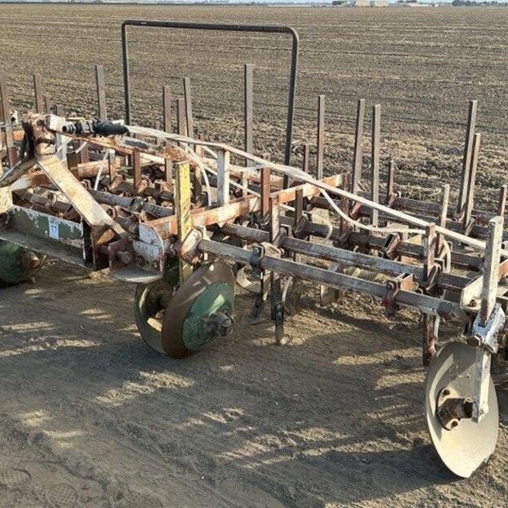 Custom 3-Pt 3-Row 60" Cultivator