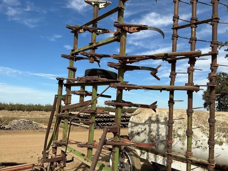glencoe-32'-fold-up-field-cultivator-image-10