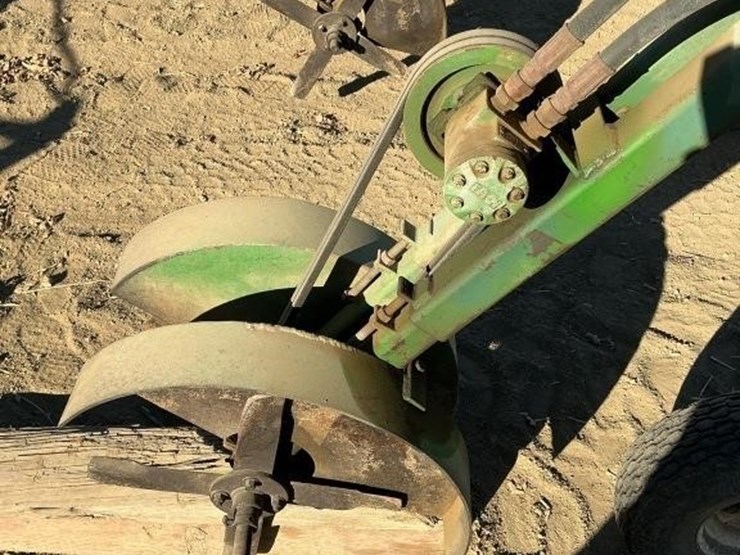 pickett-3-pt-3-row-60"-hyd.-vine-trimmer-image-9