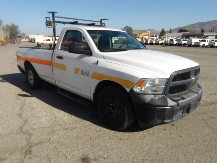2015-dodge-ram-1500-image-3