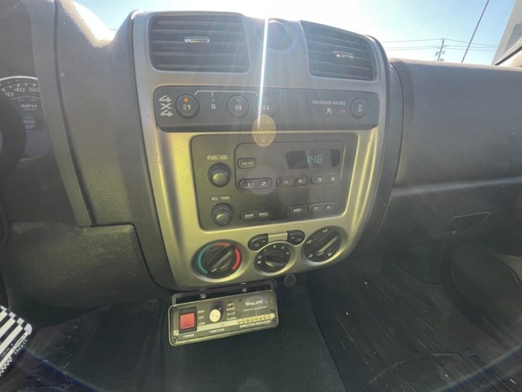 2012-chevrolet-colorado-image-21