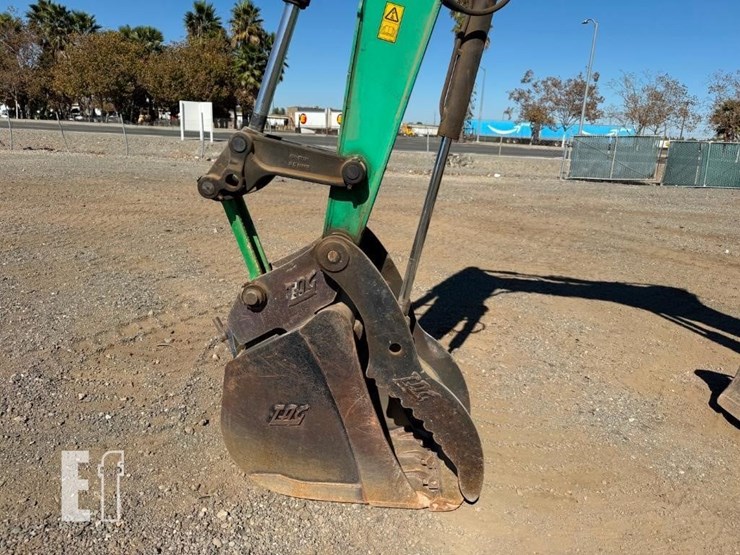 2019-jcb-85z-1-image-13