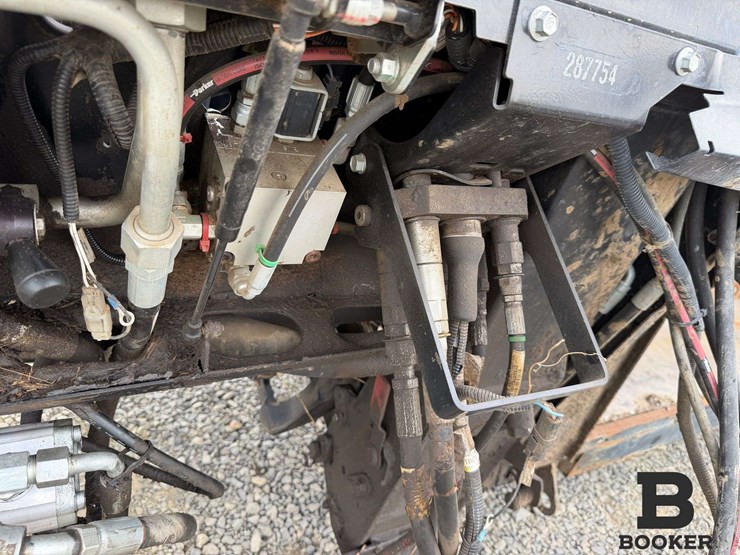 2019-macdon-fd135-draper-header-image-56