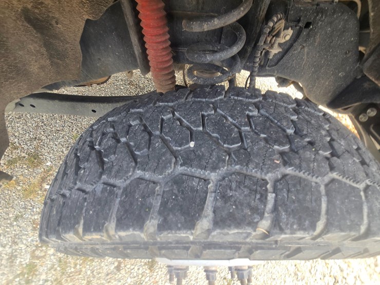 2021-ford-f350-image-60