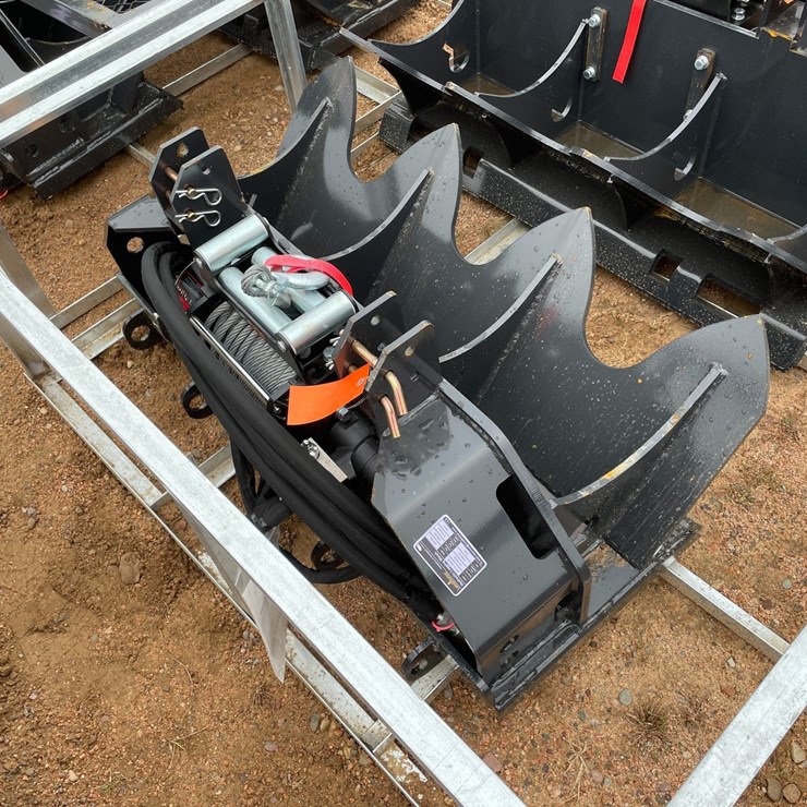 #4128 • LandHonor 15,000 lb Hydraulic Winch Attachment