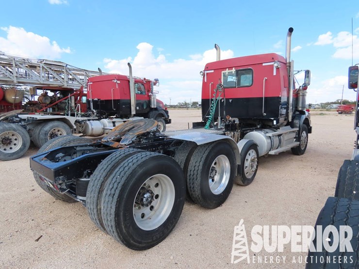 2012-western-star-4900-t/a-truck-tractor-w/pusher-axle-sleeper-image-3