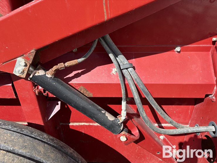 new-holland-195-t/a-manure-spreader-image-9