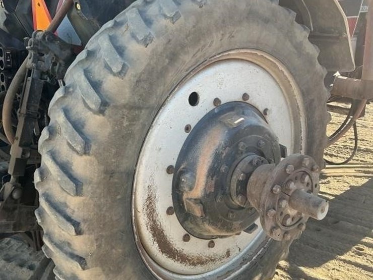 case-ih-7210-tractor-image-16
