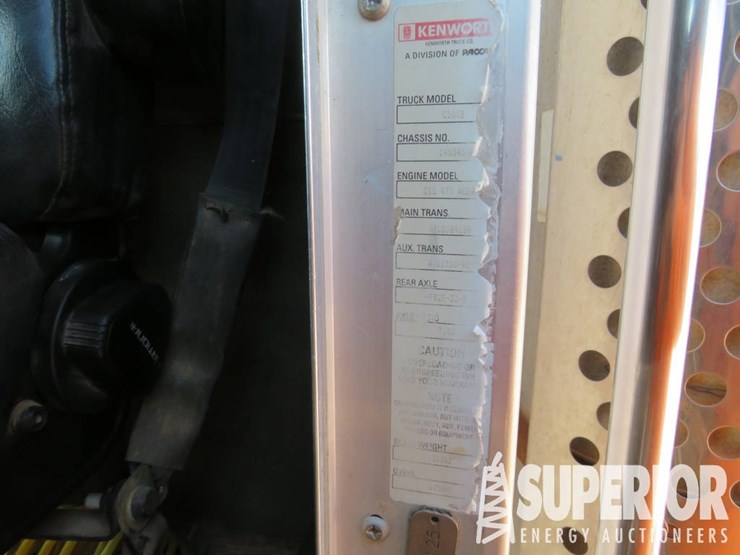 2006-kenworth-c500b-image-17