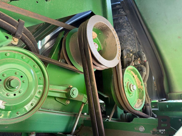 2012-john-deere-s670-combine-image-100